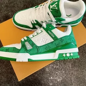 Louis Vuitton Trainer 'Green Monogram' photo review