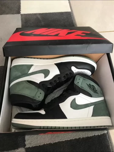 Air Jordan 1 Retro High OG 'Clay Green' photo review