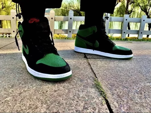 Air Jordan 1 Retro High OG 'Pine Green 2.0' photo review