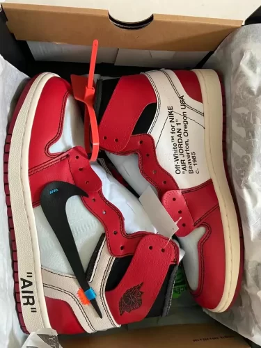 Off-White x Air Jordan 1 Retro High OG 'Chicago' photo review