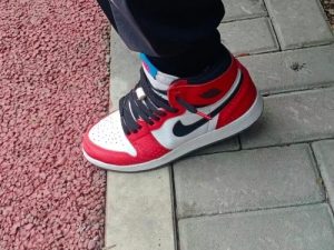 Air Jordan 1 Retro High OG 'Origin Story' photo review