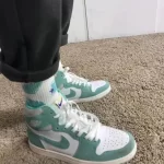 Air Jordan 1 Retro High OG 'Turbo Green' photo review