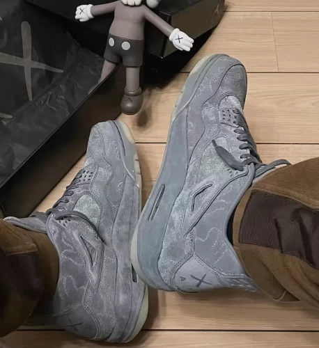 KAWS x Air Jordan 4 Retro 'Cool Grey' photo review