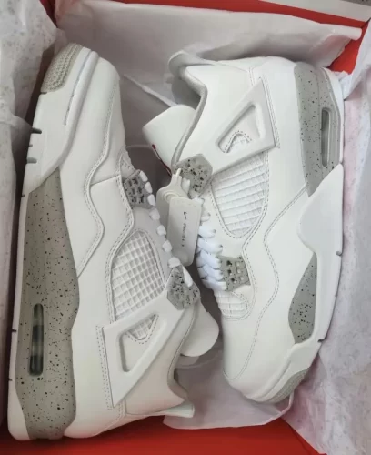 Air Jordan 4 Retro 'White Oreo' photo review