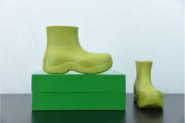 Bottega Veneta rain boots