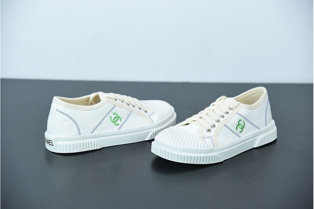 Chanel canvas shoe White