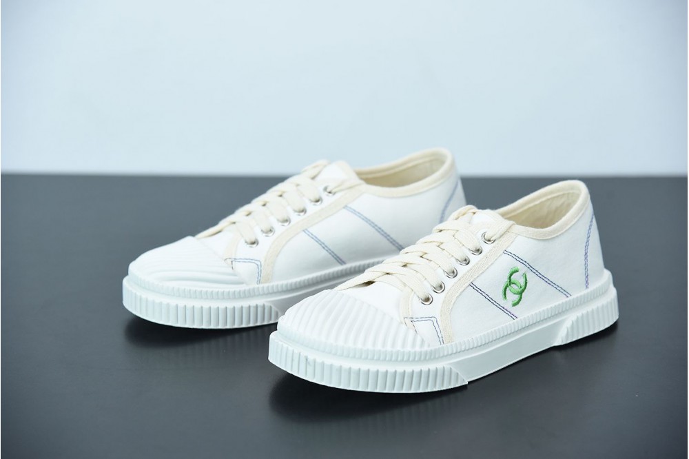 Chanel canvas shoe White