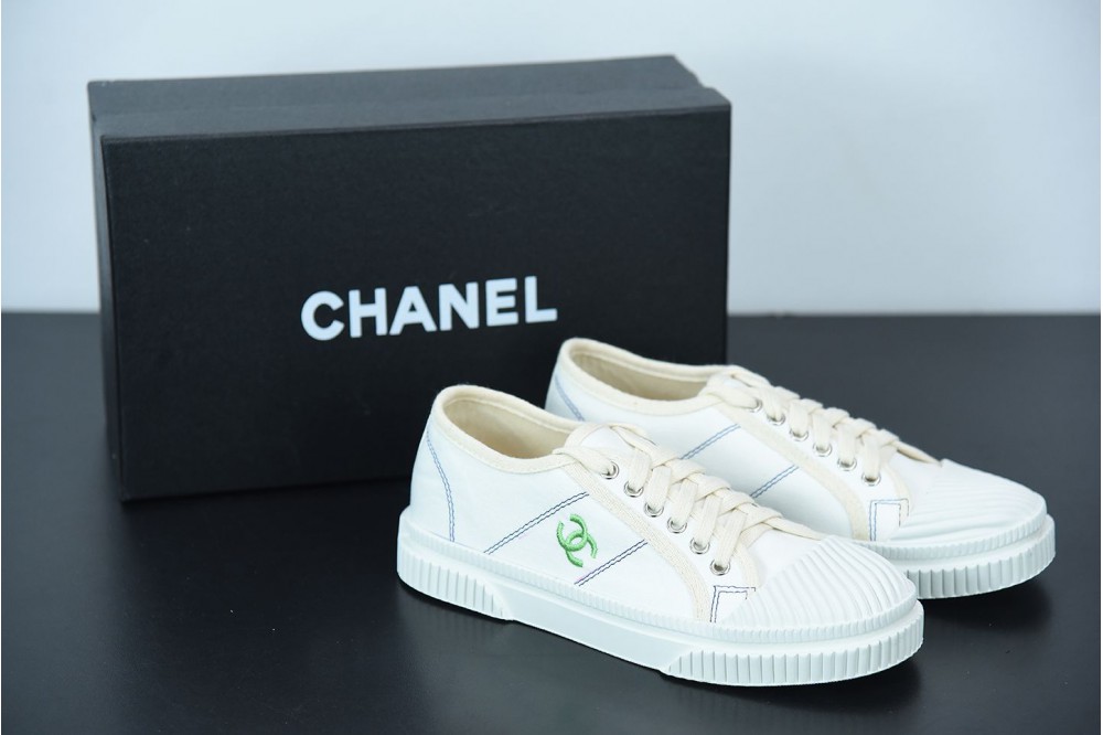 Chanel canvas shoe White