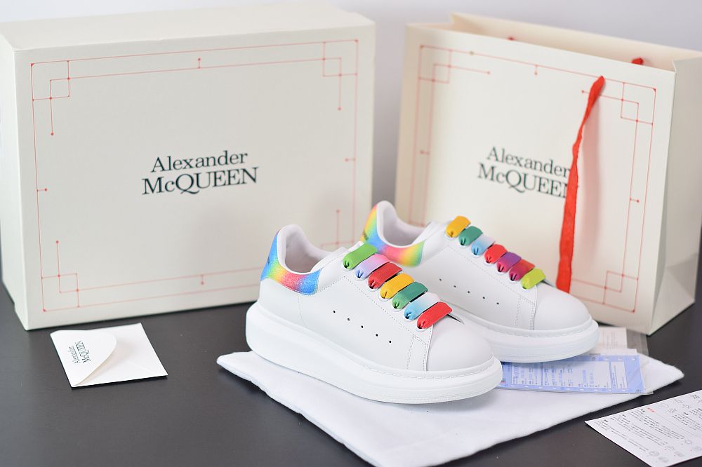 L00N4 Alexander McQueen 2020