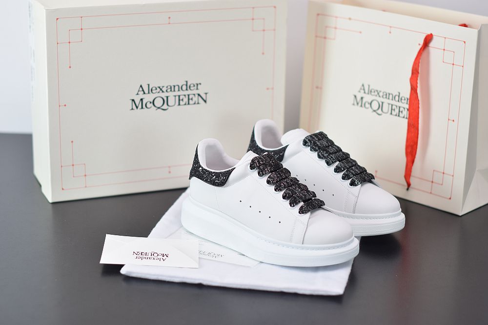 L00N4 Alexander McQueen 2020