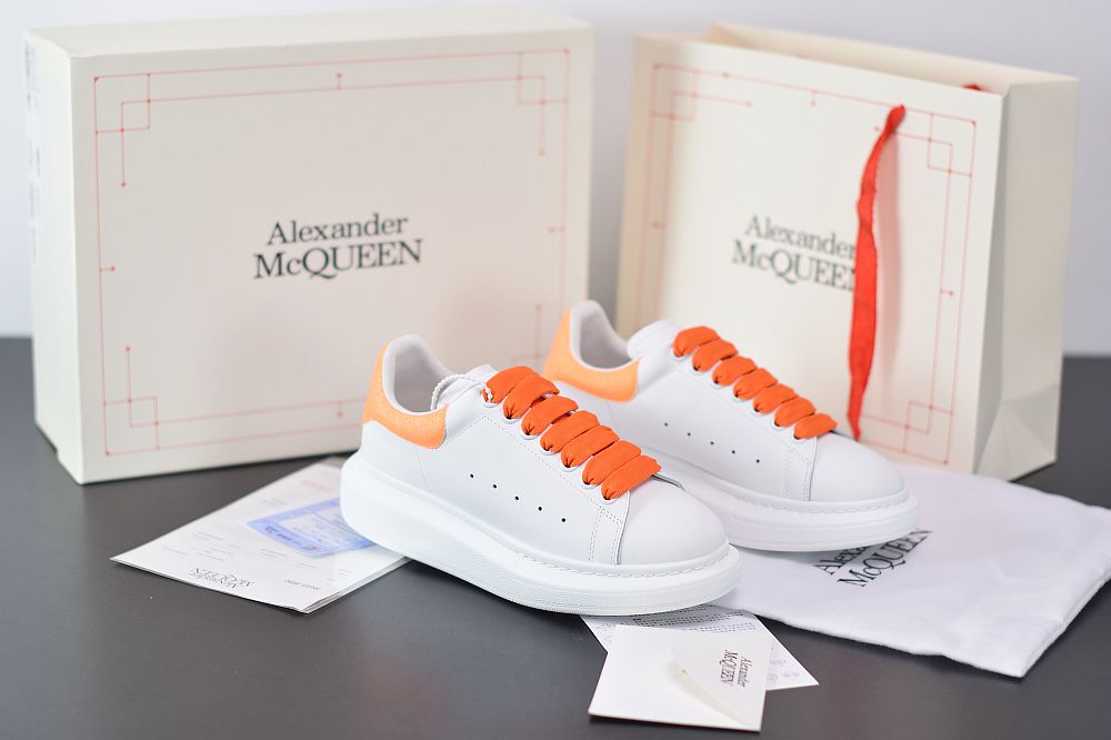 L00N4 Alexander McQueen 2020