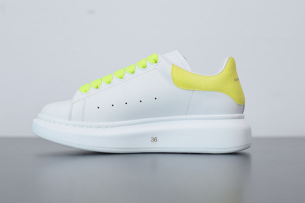 B07B5 Alexander McQueen sole sneakers