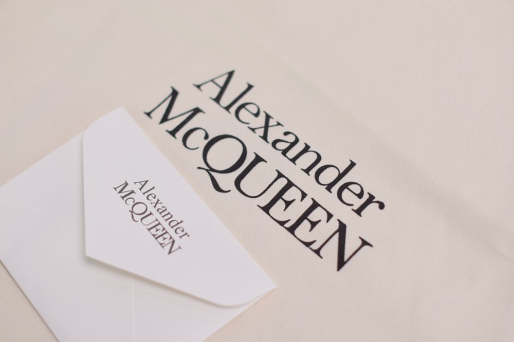 Y00H6 Alexander McQueen