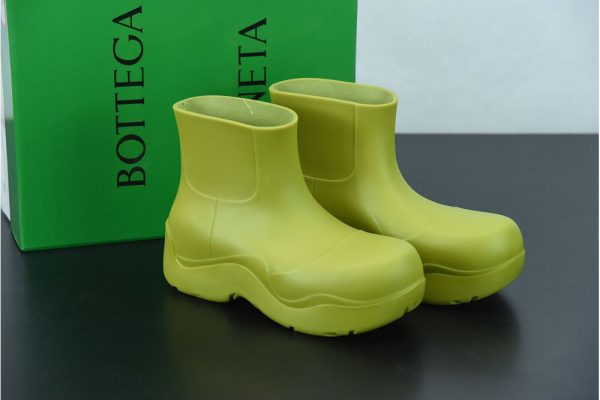 Bottega Veneta rain boots