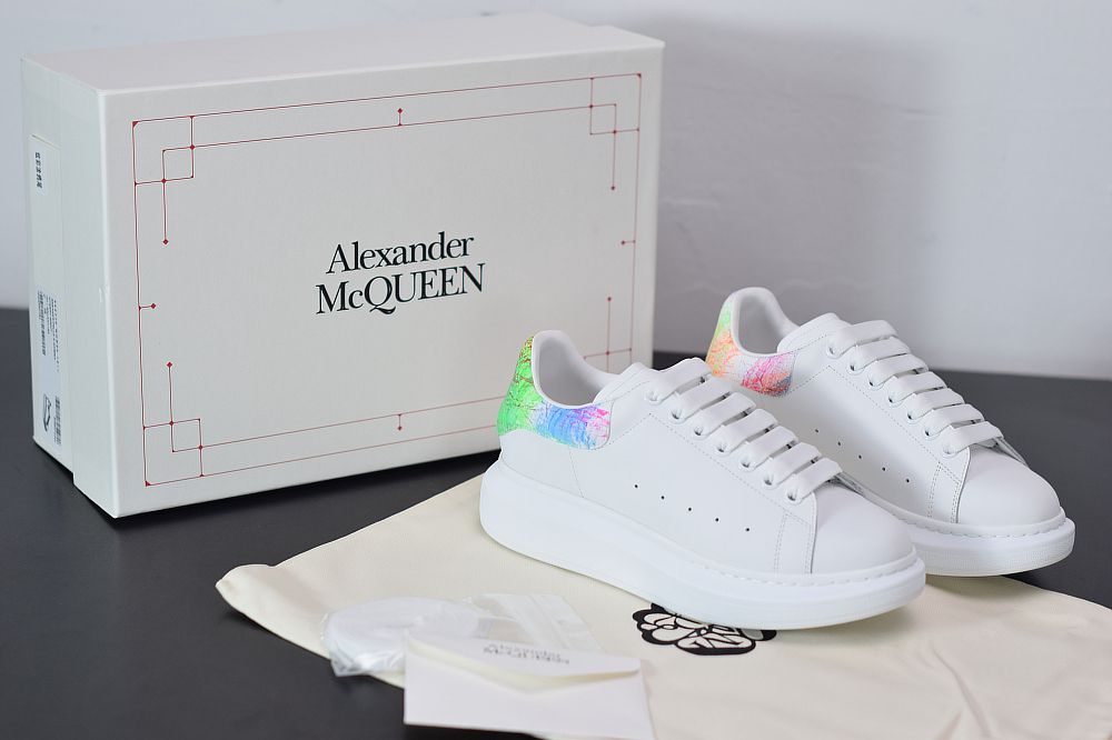 B07B5 Alexander McQueen sole sneakers