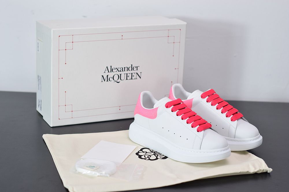 B07B5 Alexander McQueen sole sneakers