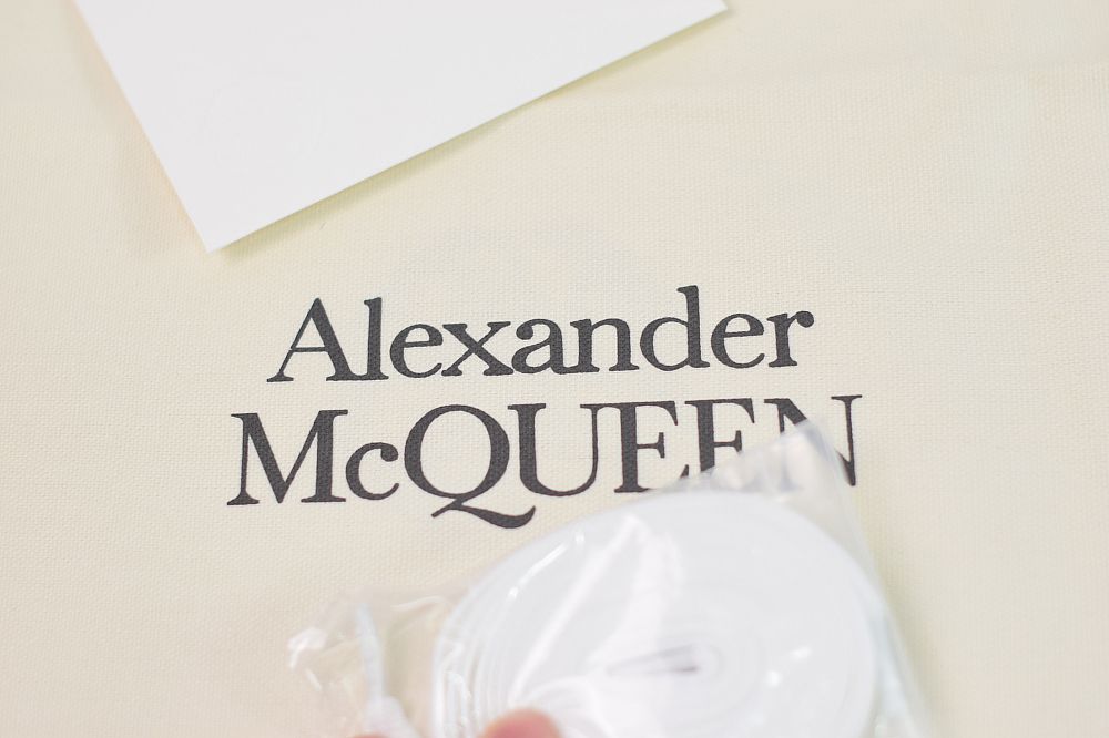 B07B5 Alexander McQueen