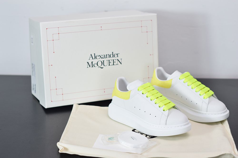 B07B5 Alexander McQueen sole sneakers