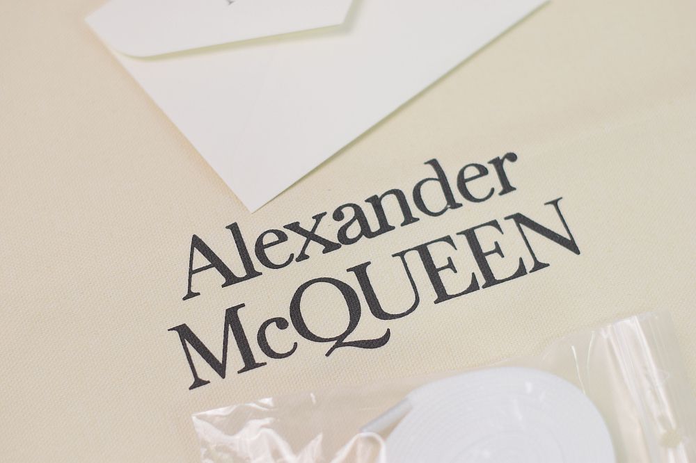 B07B5 Alexander McQueen