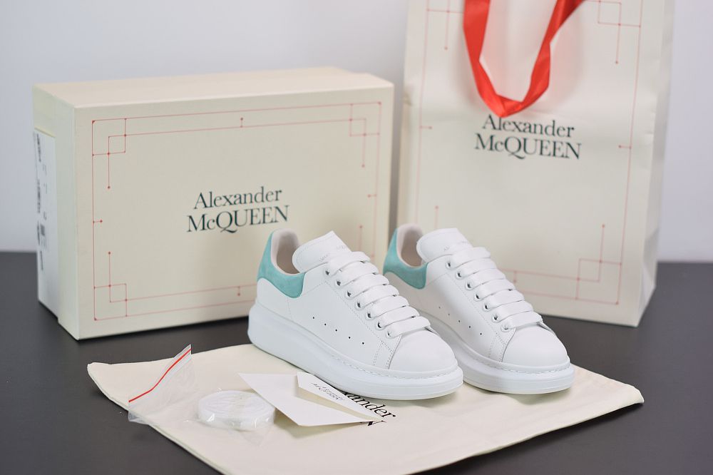 Y00H6 Alexander McQueen