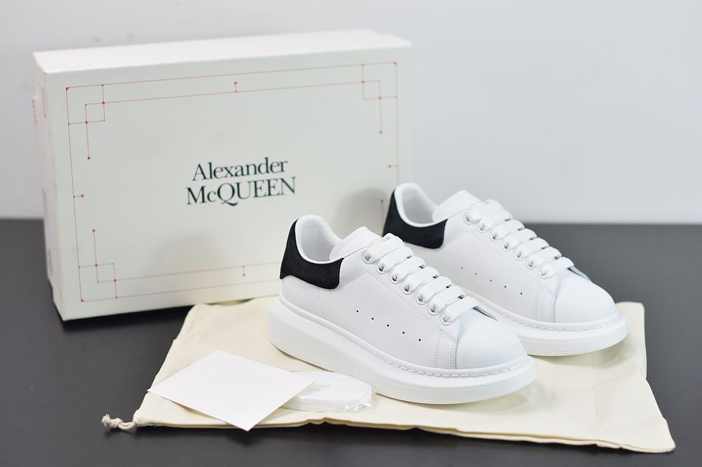 B07B5 Alexander McQueen