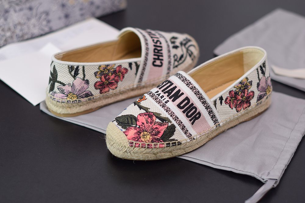 Dior 20s first show of fisherman's shoes in spring and summer