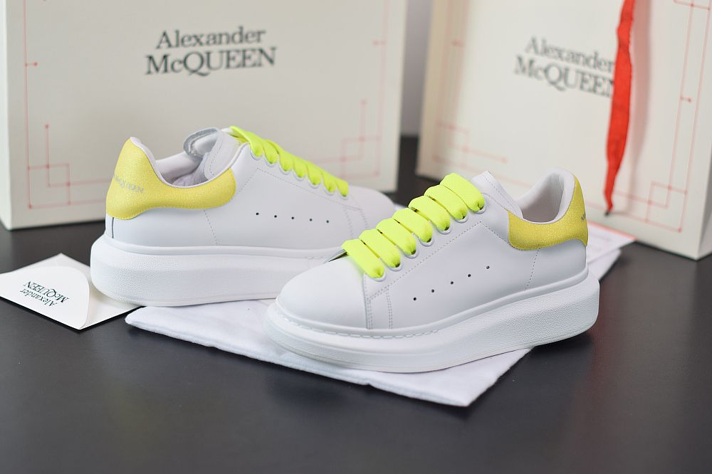 L00N4 Alexander McQueen 2020