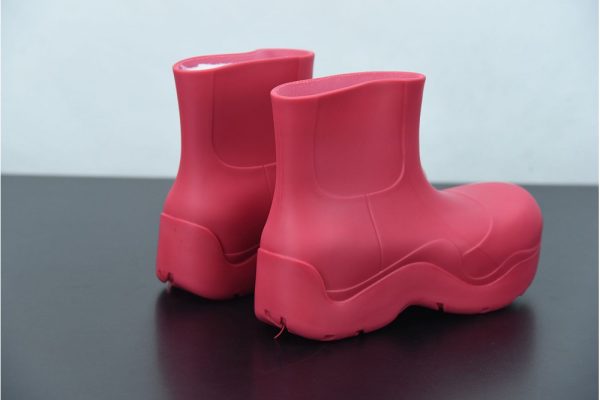 Bottega Veneta rain boots