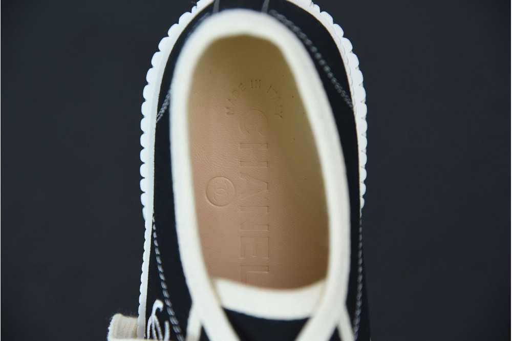 Chanel canvas shoe Black