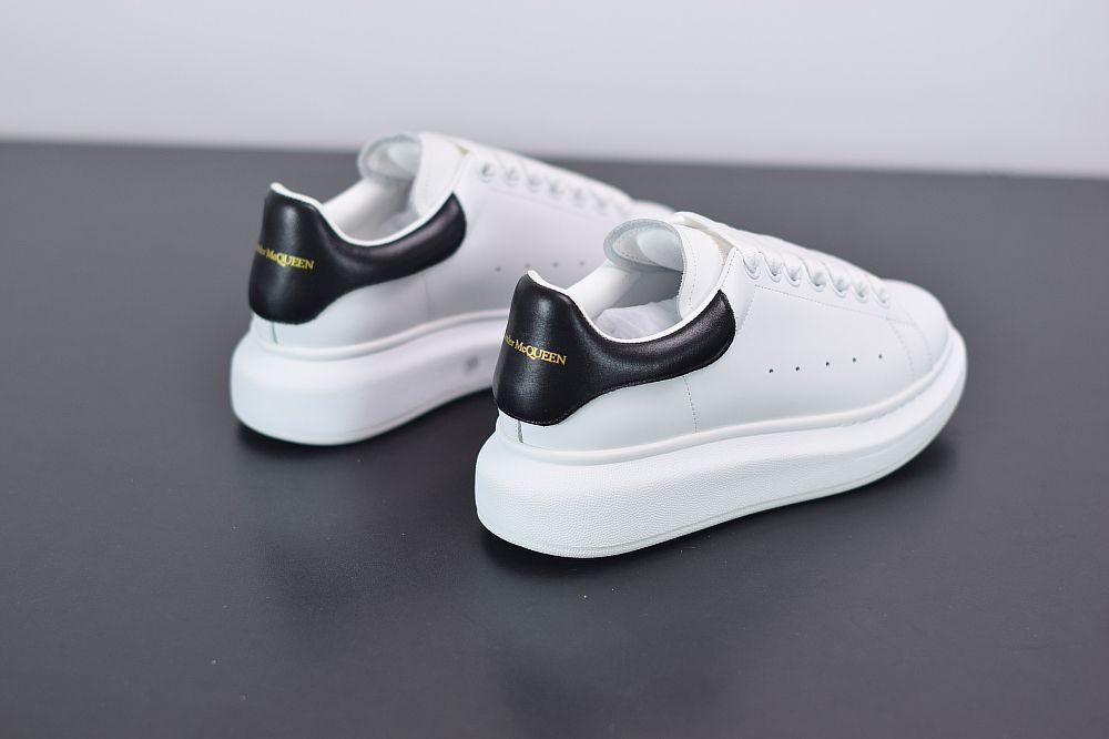 G00G6 Alexander McQueen