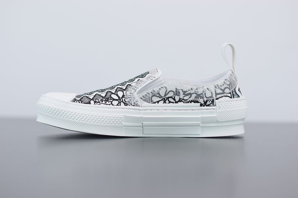 G05G5 B23 Oblique Low Top Sneakers